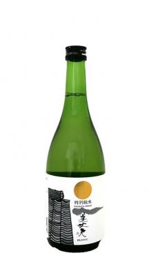 Bijofu Tokubetsu - Junmai 'The Gentleman Sake (720ml) (720ml)